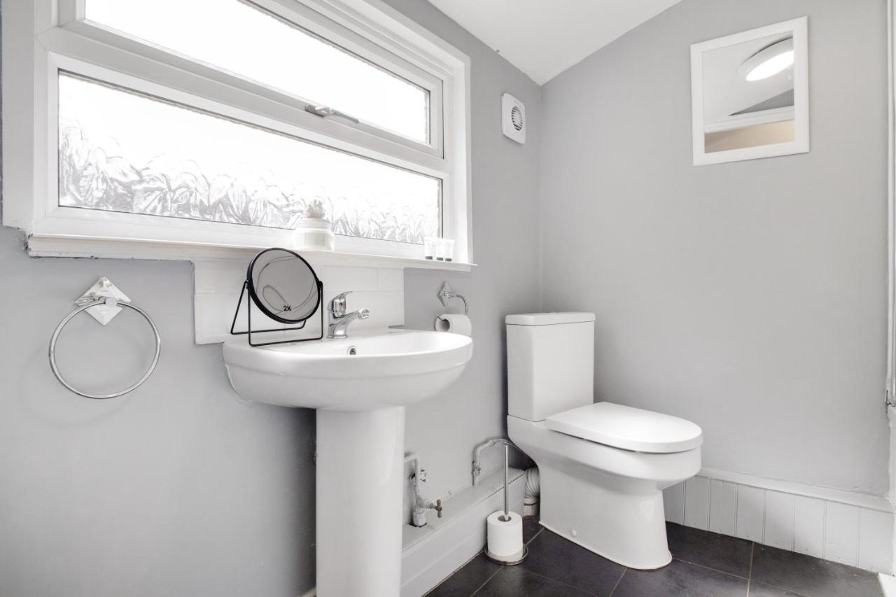 Elegantly 2-Bedroom In Ashington, Sleeps 3 Ashington  Exteriör bild