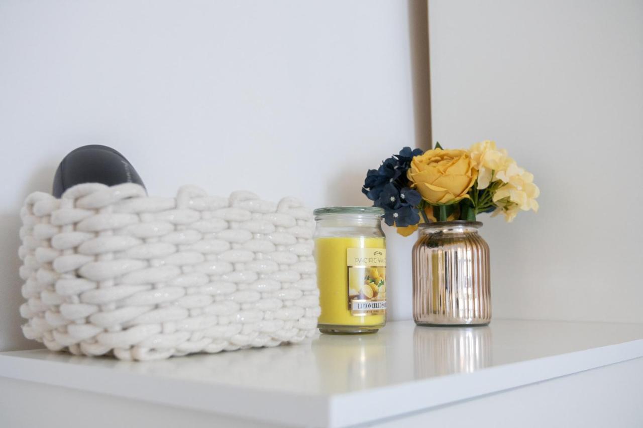 Elegantly 2-Bedroom In Ashington, Sleeps 3 Ashington  Exteriör bild